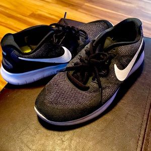 Good condition Nike shoes